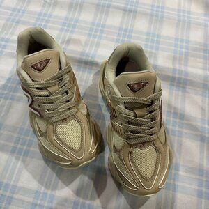 New Balance Cream NB 9060 Comfortable Versatile Sneakers